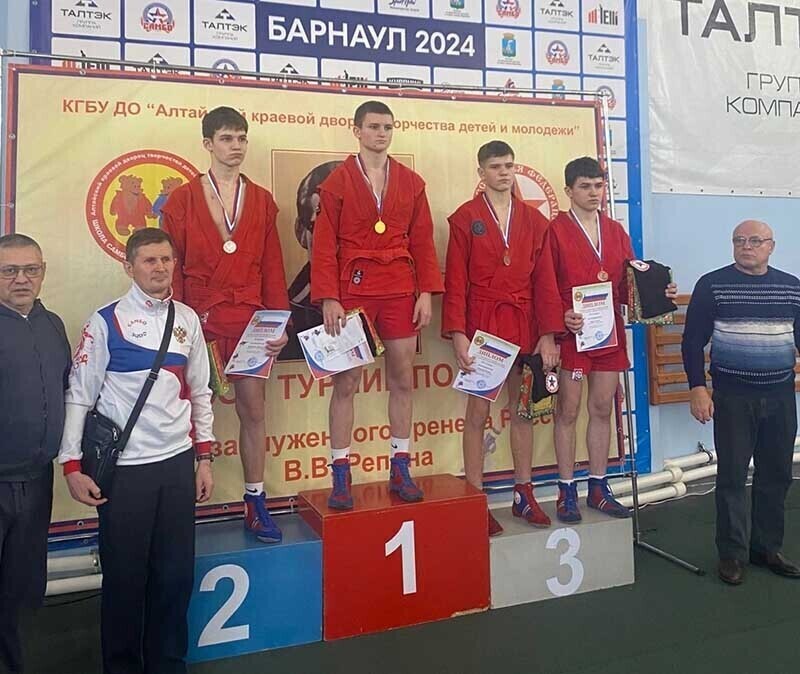 Самбист Советского района стал победителем краевого турнира.