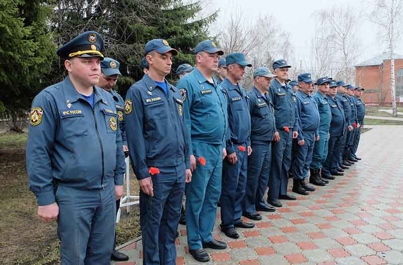 Сегодня, в центре села Советское в Аллее Памяти, возле мемориальной Арки участникам ликвидации последствий аварии на Чернобыльской атомной электростанции, прошло мероприятие, посвященное этому трагичному событию..