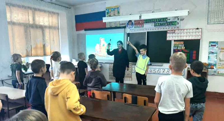 Белокурихинская Госавтоинспекция проводит тематические мероприятия со школьниками. Белокурихинская Госавтоинспекция проводит тематические мероприятия со школьниками.